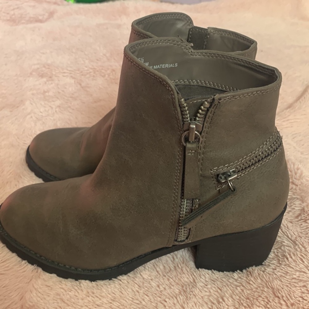 Women booties